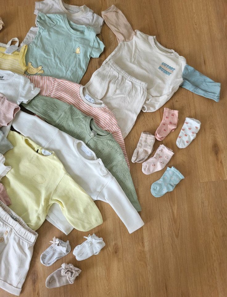 Set Babybekleidung Mädchen 3- 6 Monate Größe 62/ 68 Zara, H&M ... in Querfurt