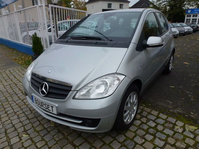 Mercedes-Benz A 160 ELEGANCE Autom-Klima-Sitzhzg-erst 45.000KM in Berlin