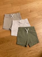 3er Set Shorts Sweatpants, grau khaki, Gr 68, C&A Rheinland-Pfalz - Ludwigshafen Vorschau