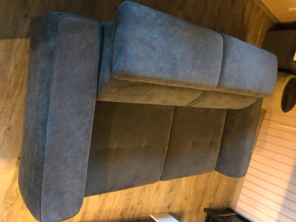 Zweisitzer-Sofa in Mitwitz