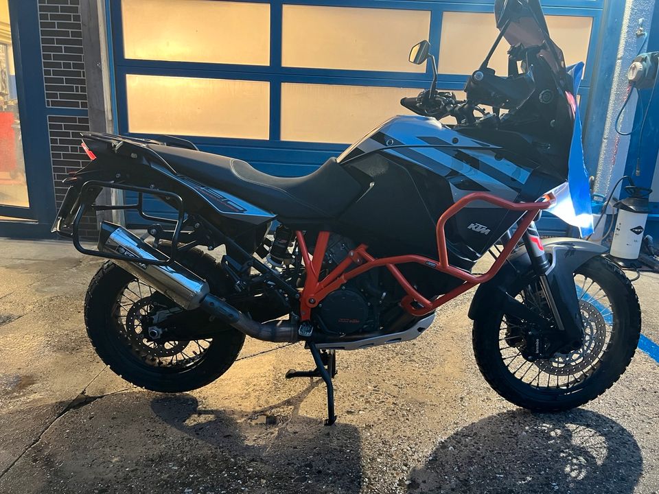 KTM 1290 Super Adventure R in Kerpen