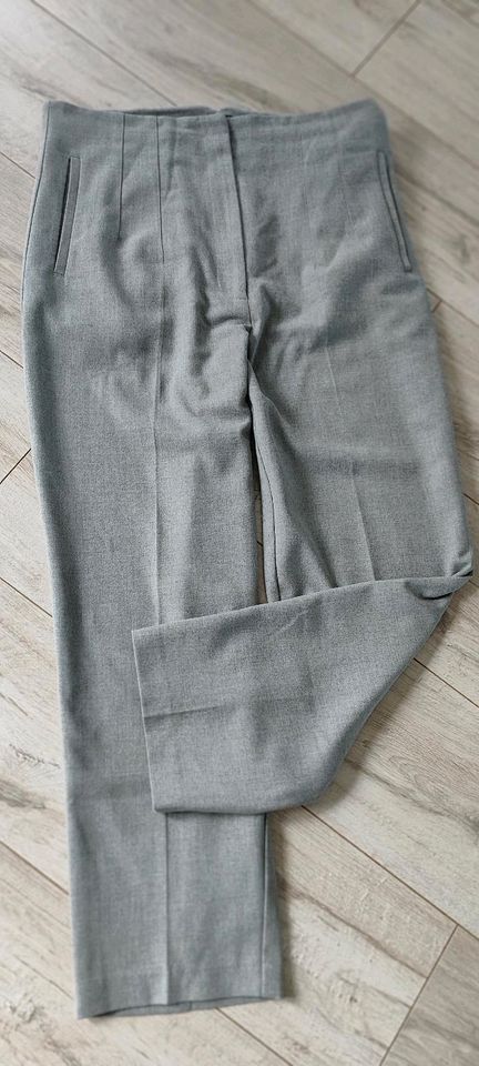 Hose, Stoffhose, High Waist Hose von Zara in Marl