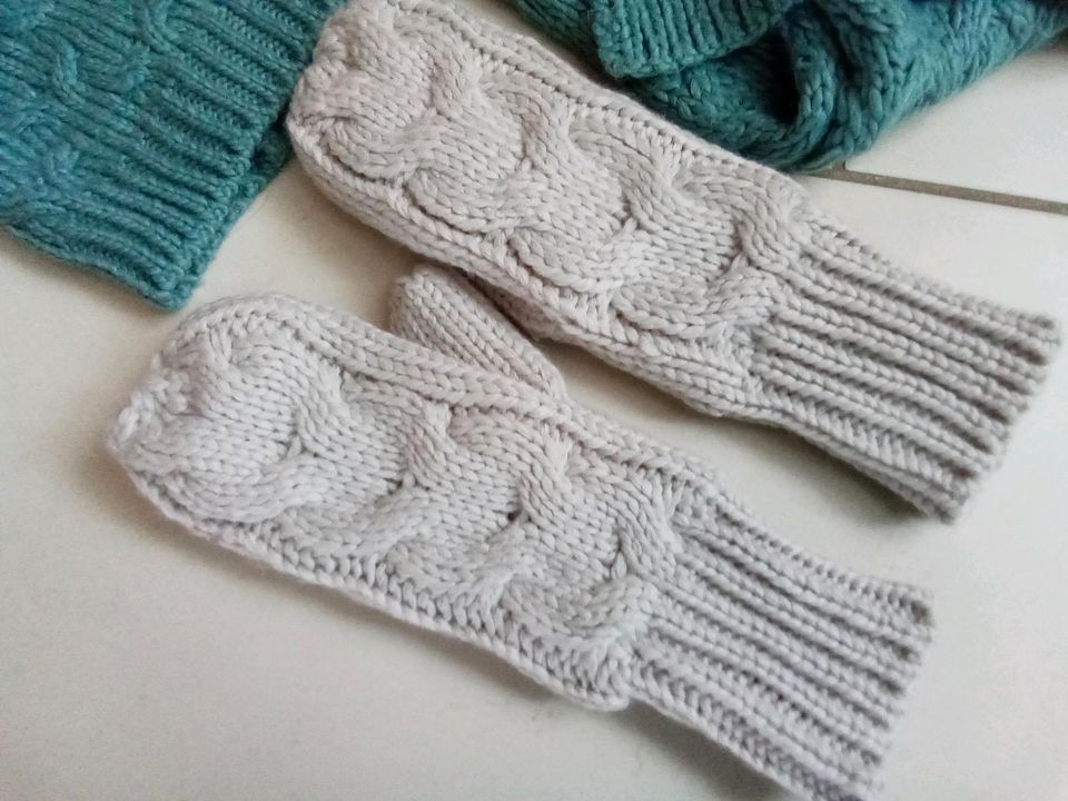 NEU! Handschuhe Fäustlinge Strickhandschuhe mit Fleece gefüttert in Kasendorf