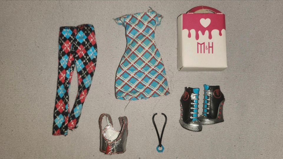 Monster High - Frankie Stein - Kleidung's Set in Unterschwaningen