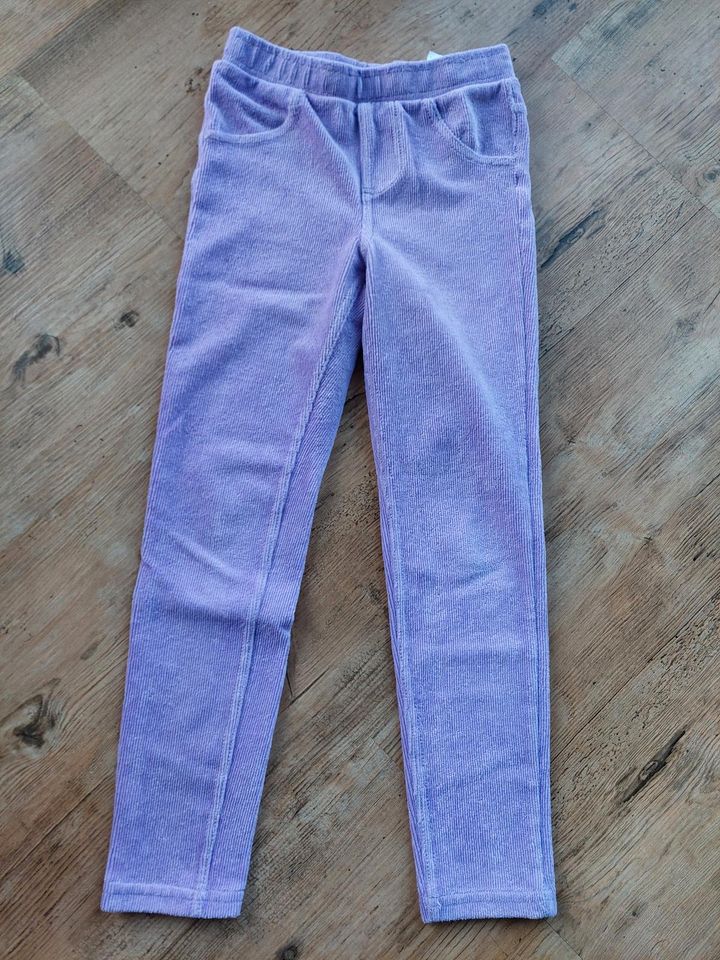 Hose / Jeggings/ Kort Größe 122 in Neresheim