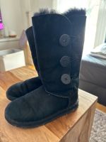 Original Ugg schwarz in 36 München - Sendling Vorschau