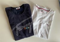 Zwei T-Shirts von Tommy Jeans in Größe L Niedersachsen - Brake (Unterweser) Vorschau