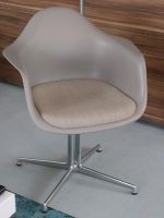 EAMES PLASTIC ARMCHAIR DAL KIESELSTEIN Brandenburg - Eichwalde Vorschau