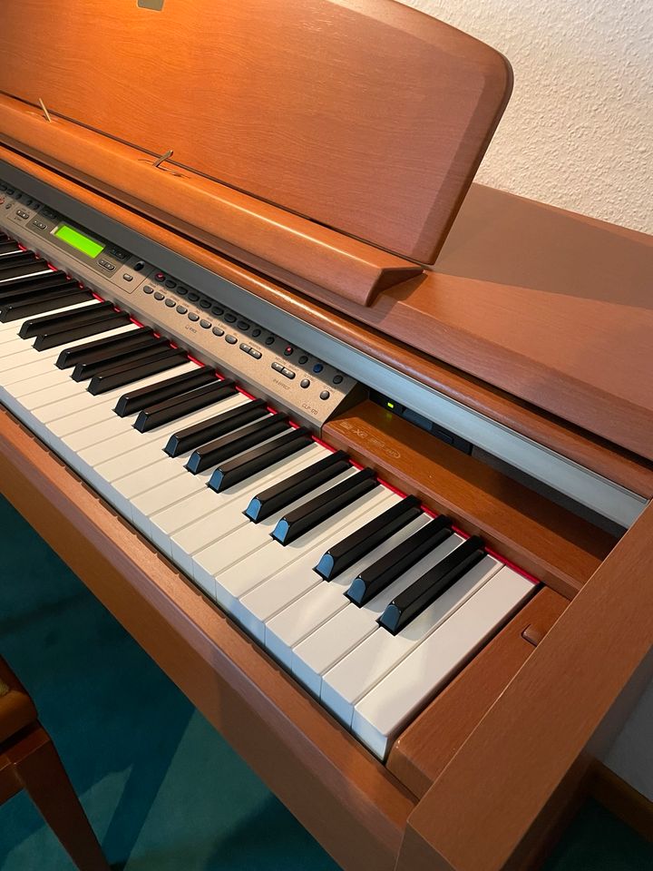 Yamaha Clavinova CLP-170 E-Piano Digital in Kassel