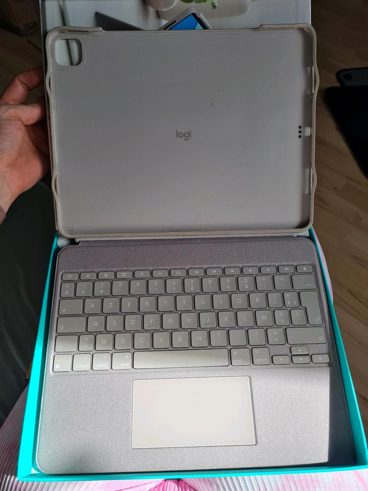 Logitech Combo Touch 12.9 Inch 5 Generation France in Wechingen -  Fessenheim | eBay Kleinanzeigen ist jetzt Kleinanzeigen