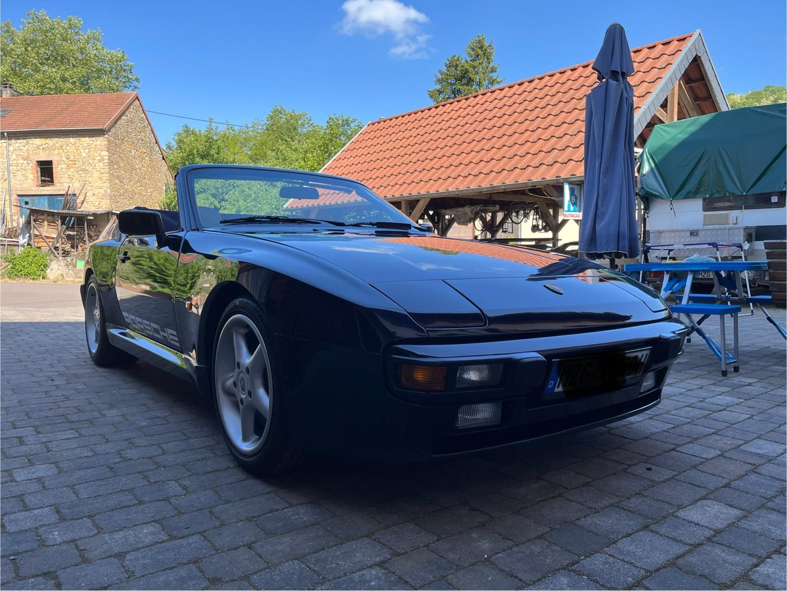 Abbildung des Autos Porsche 944 (Bieber) Cab…
