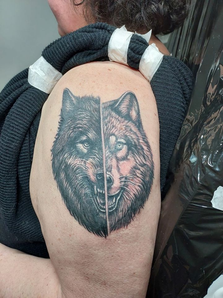 Individuelle Tattoos vom Künstler, Tätowierer hat freie Termine in Quickborn