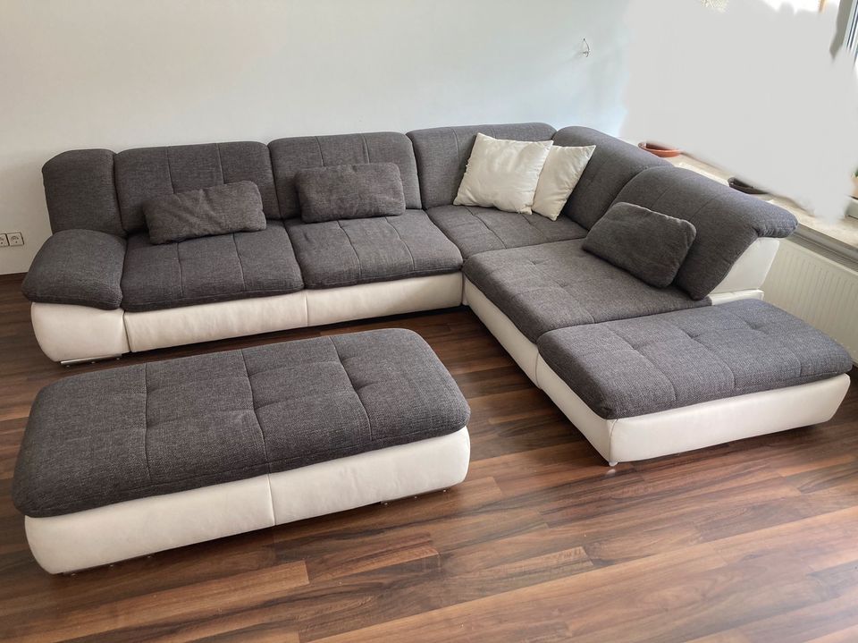Wohnlandschaft Sofa Couch Schlafsofa multifunktional NEUWERTIG! in Schortens