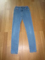Tolle Jeans C&A blau Gr. 170  für Mädchen Kr. München - Planegg Vorschau