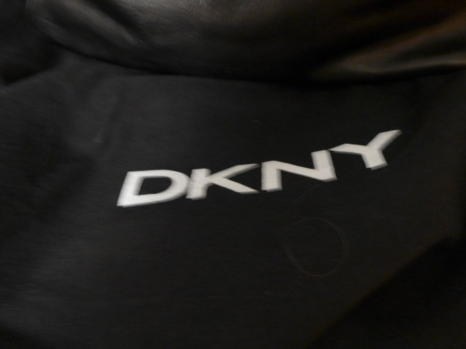 Damen Handtasche schwarz - Zeitlos- DKNY Neu ohne Etikett Leder in Hagen