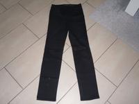 schwarze tolle Jeans Gr.M von Gerry Weber (6) Sachsen - Groitzsch Vorschau