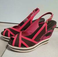 Tommy Hilfiger Keilabsatz Sandaletten Gr. 40 Niedersachsen - Wilhelmshaven Vorschau
