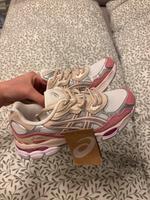 Pinke Asics Gel-NYC Berlin - Mahlsdorf Vorschau