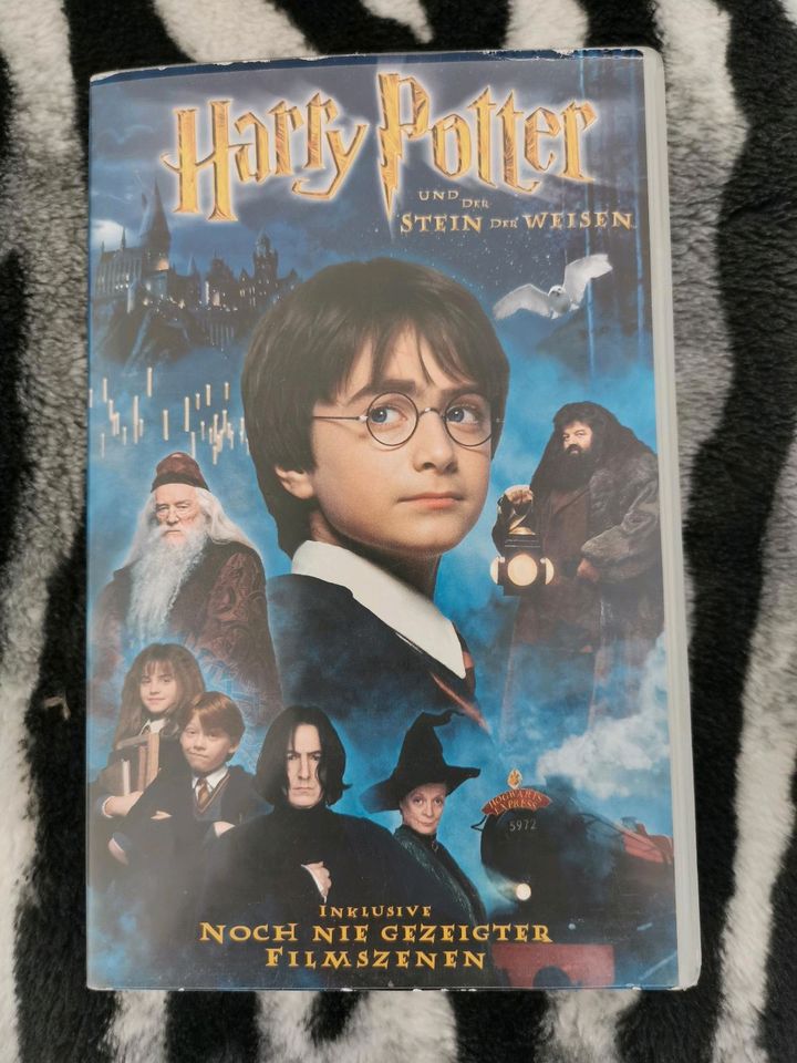VHS Harry Potter und der Stein der Weisen in Duisburg