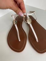 Ralph Lauren Zehentrenner Sandalen Gr.41 weiß schwarz oder beige Hessen - Kelkheim Vorschau