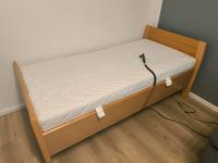 Seniorenbett mit elektrischen Lattenrost  !! ohne Matratze !! Niedersachsen - Ihlow Vorschau