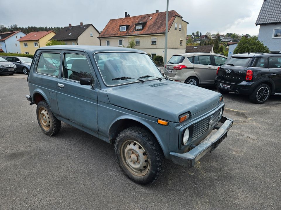 Lada Niva 1.7 4x4 TÜV 9/24 in Kümmersbruck