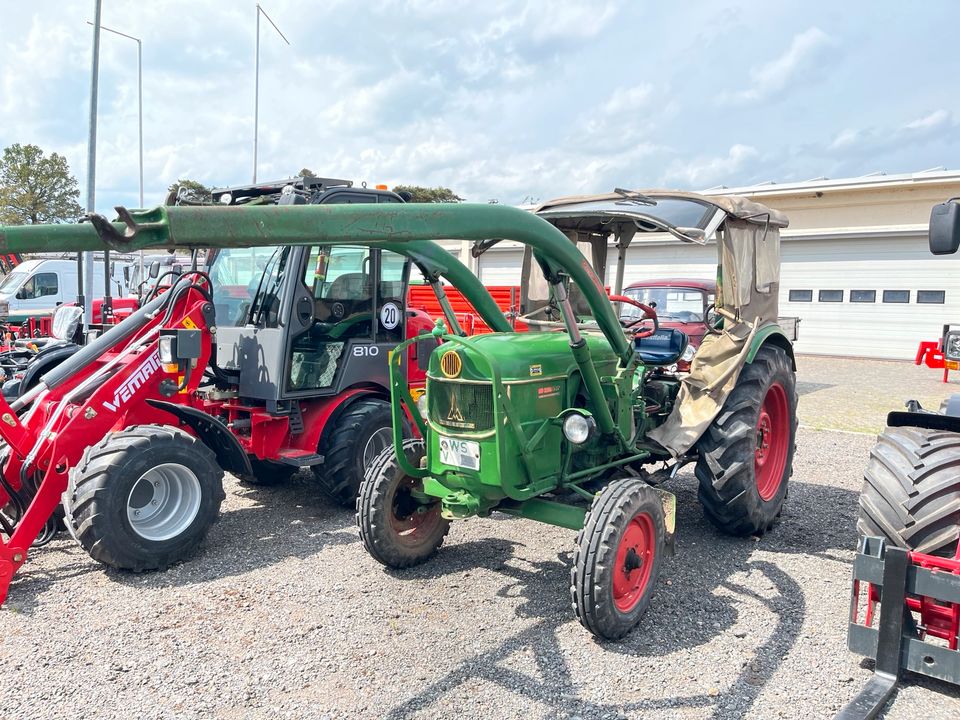 Deutz 3005 inkl Mählbalken und Frontlader in Nobitz