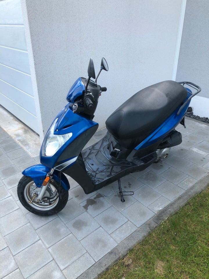 Roller Kymco Agility 50 in Roding