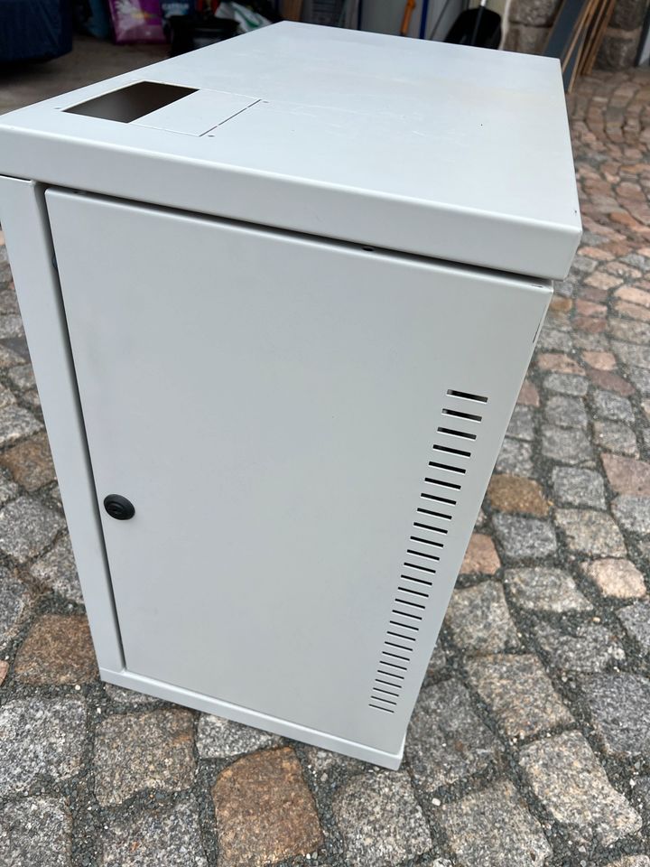 Serverschrank, NAS , Fa. Schäfer zu verkaufen in Zwickau