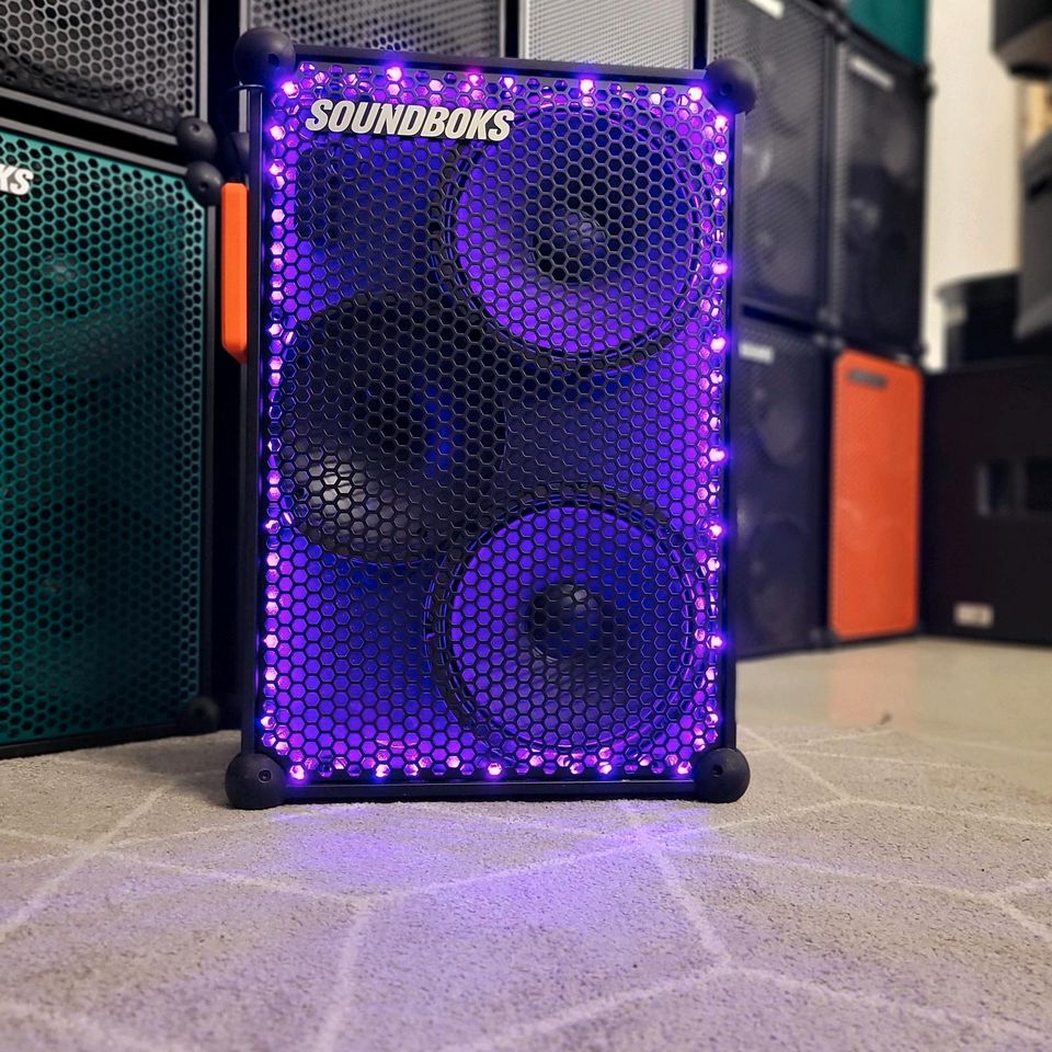 ✅️Musikanlage | Soundboks 3 & 4 / GO Mieten, Soundboks Led Bluetooth Akku Lautsprecher,  JBL Akku PA Anlagen | Powerstation Musikbox, Akku-Boxen, Box, Stereoanlage Party Technik Verleih in Berlin