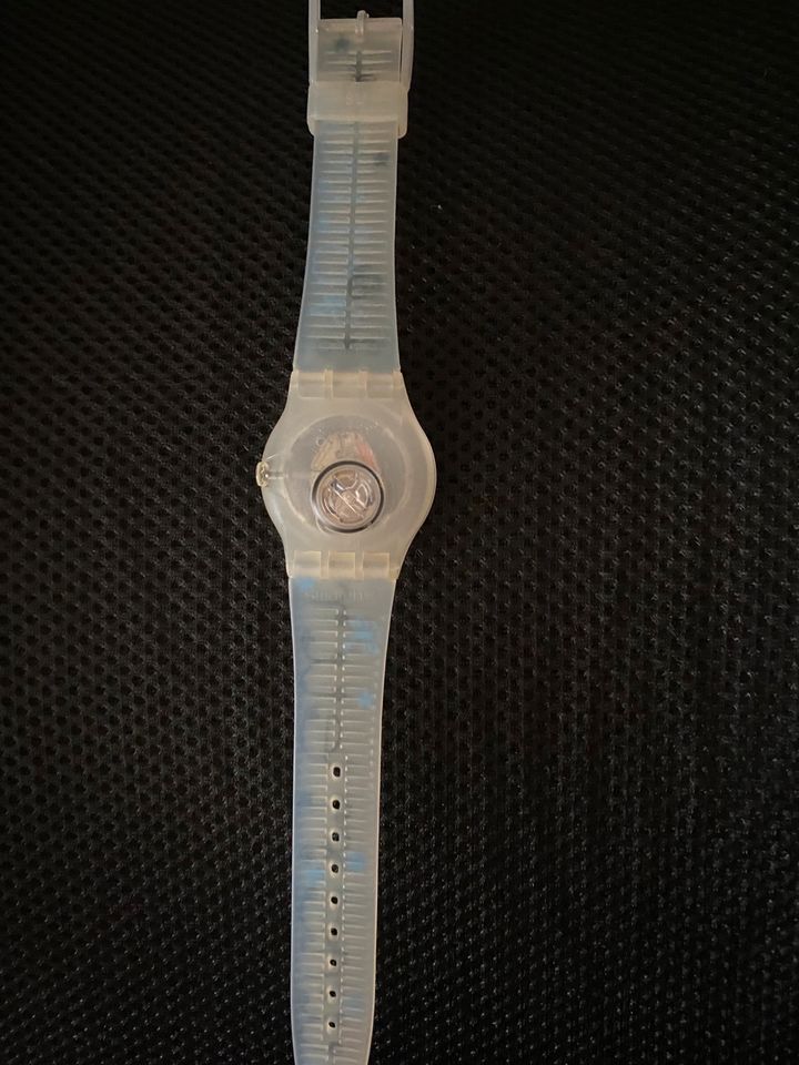 Swatch Uhr  Kinder - Damen - Uhr - Neu in Langgöns