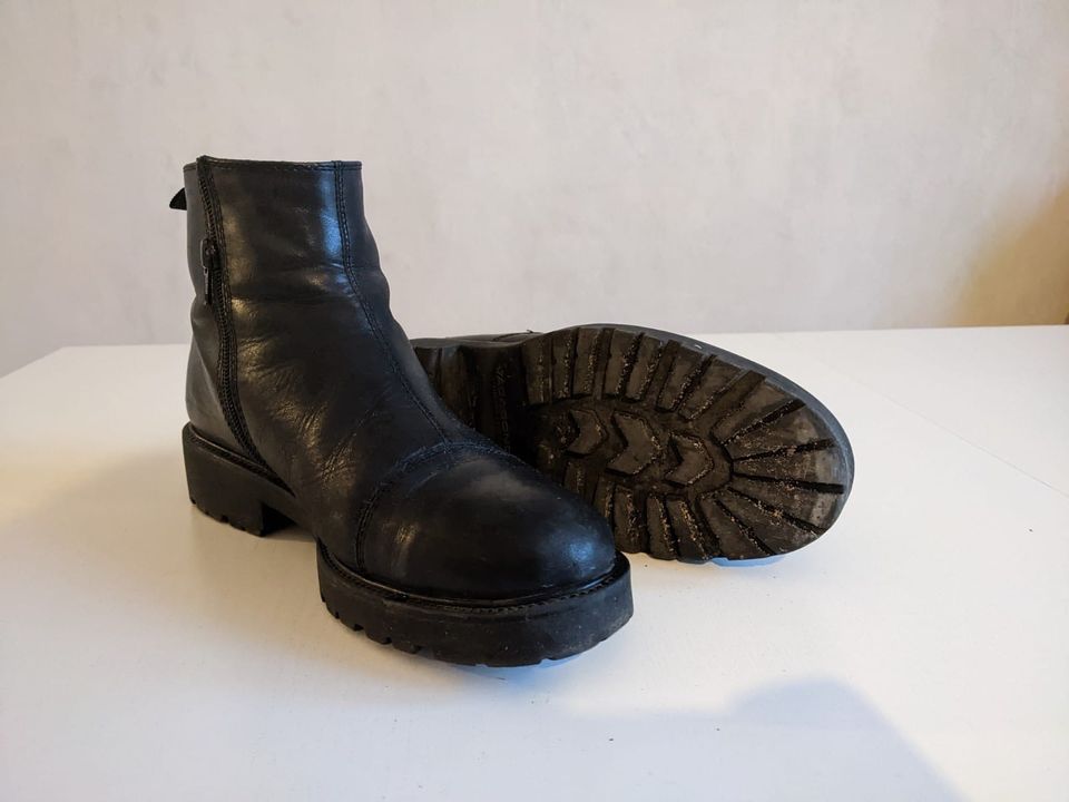 Stiefeletten / Boots in Berlin