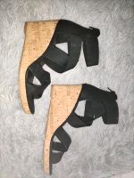 Damen Keil-Absatz Schuhe gr 40 Sachsen-Anhalt - Schkopau Vorschau