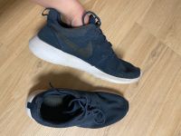 Nike Roshe blau/weiß Hessen - Schlitz Vorschau