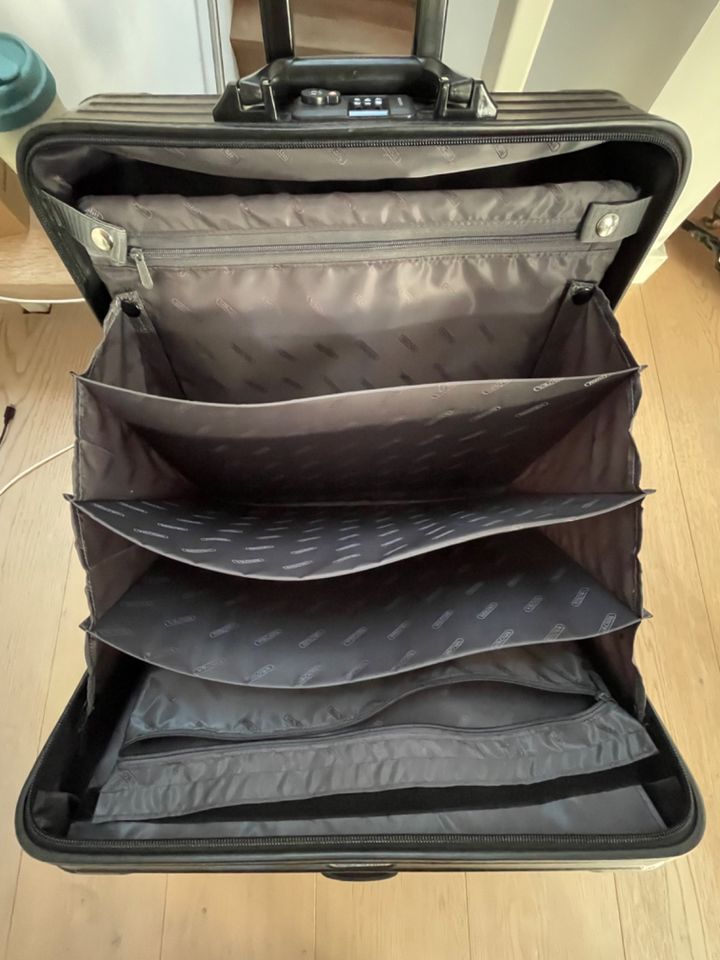 Rimowa Compact Trolley in super Zustand in Frankfurt am Main