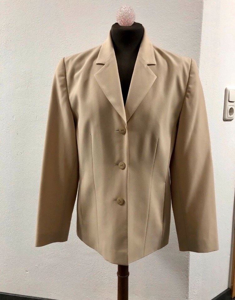 Ungetragener Damen-Blazer in Weiherhammer