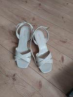 Sandalen Beige gr 40 Köln - Mülheim Vorschau