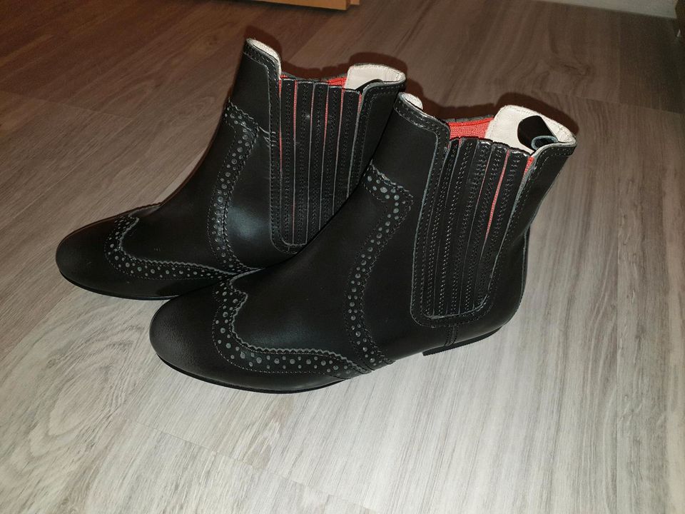 Stiefeletten von Boden Gr.36 Leder Neu!!! in Neunkirchen