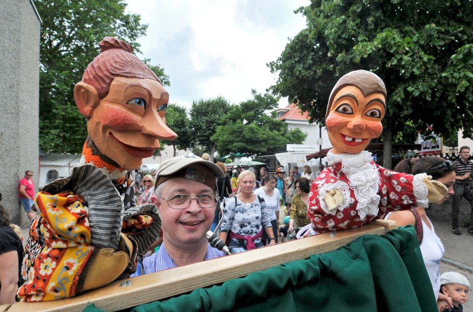 Praktikantinnen in Frankfurt am Main