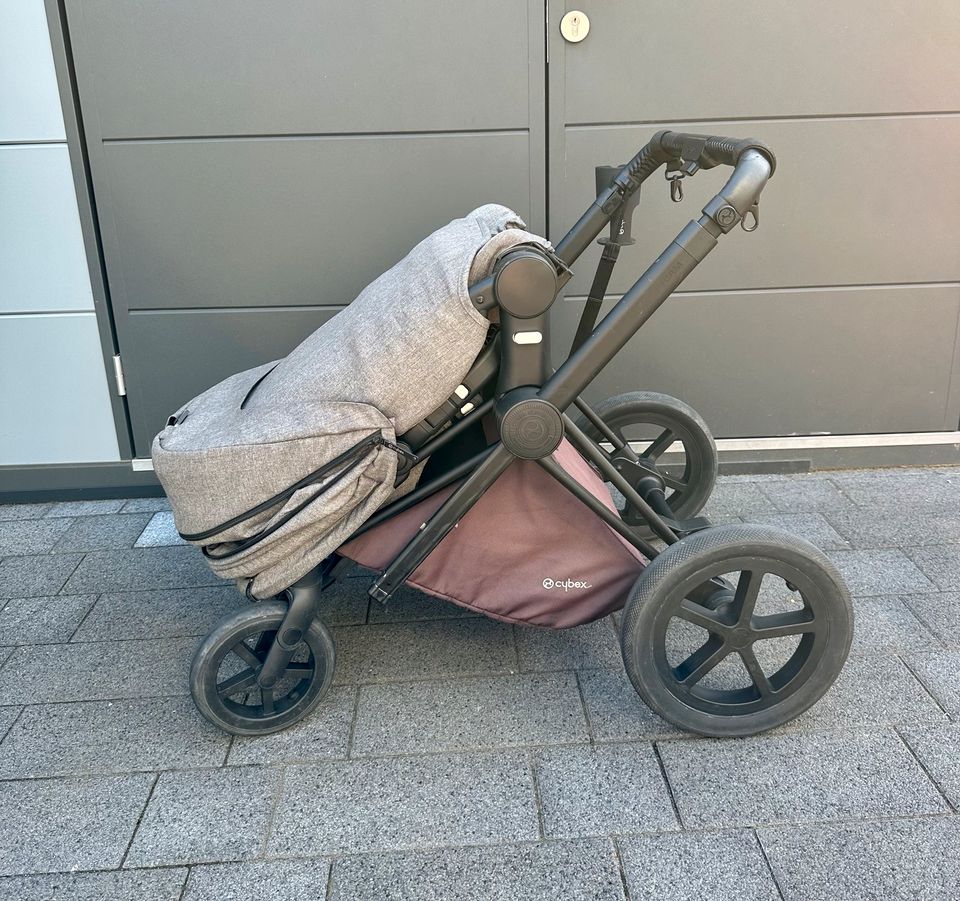 Kinderwagen Cybex Priam in Heßheim