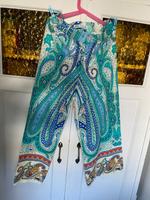 Zara Caprihose Hose Paisley 3/4 Sommerhose  34/ 36 Gr.S weiß Hessen - Taunusstein Vorschau