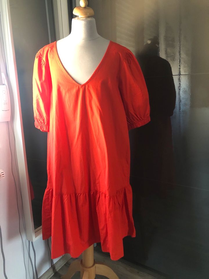 Damen Kleid NEU in Stutensee