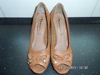 Tamaris Sommerschuh hellbraun Leder Gr. 40  ***NEU*** Rheinland-Pfalz - Morbach Vorschau