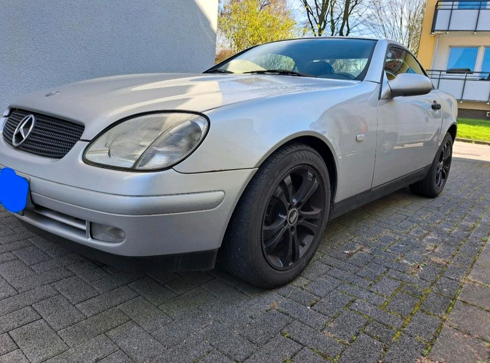 Mercedes-Benz SLK 200 (Modell R170, Roadster/Cabrio) in Dortmund