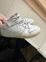 nike schuhe mädchen gr.32 Baden-Württemberg - Tuttlingen Vorschau