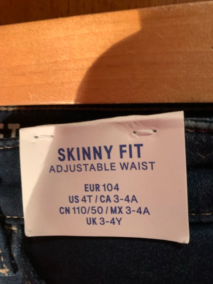 H&M super soft skinny fit 104 neu mit Etikett Jeans in Bocholt