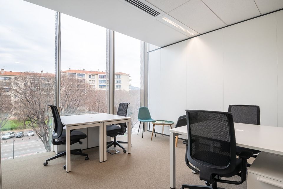 Wunderschön eingerichtete Büroräume für 3 Personen in Spaces Andreas Quartier in Düsseldorf