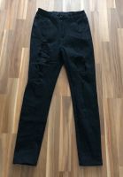 Ripped Jeans schwarz Größe 28/32 Nordrhein-Westfalen - Höxter Vorschau