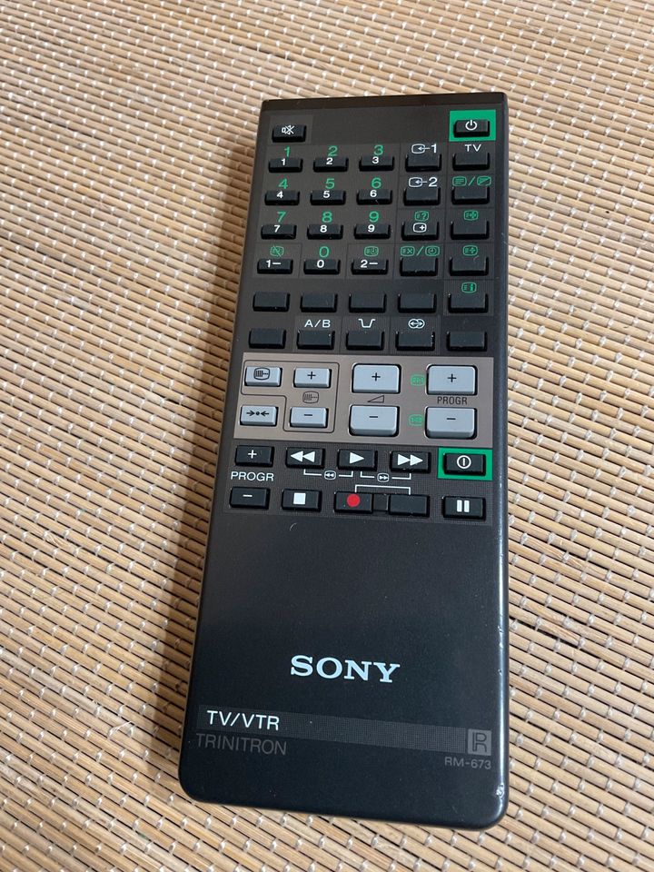 ** SONY Fernbedienung Remote RM-611 RM-635 RM-673 RM-689 RM-694 * in Neuhausen ob Eck