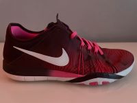 Nike Free Schuhe in der Größe 42 pink Berlin - Charlottenburg Vorschau